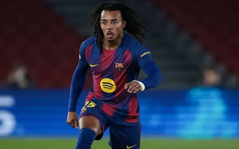 جول كوندي مطلوب بشدة! مانشستر سيتي وليفربول وتشيلسي يستعدون لخوض صراع انتقالات من أجل ضم الظهير الأيمن لبرشلونة